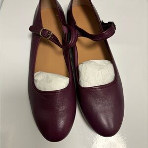 Caron Callahan Ellie Mary Jane in Wine sample sale size 41